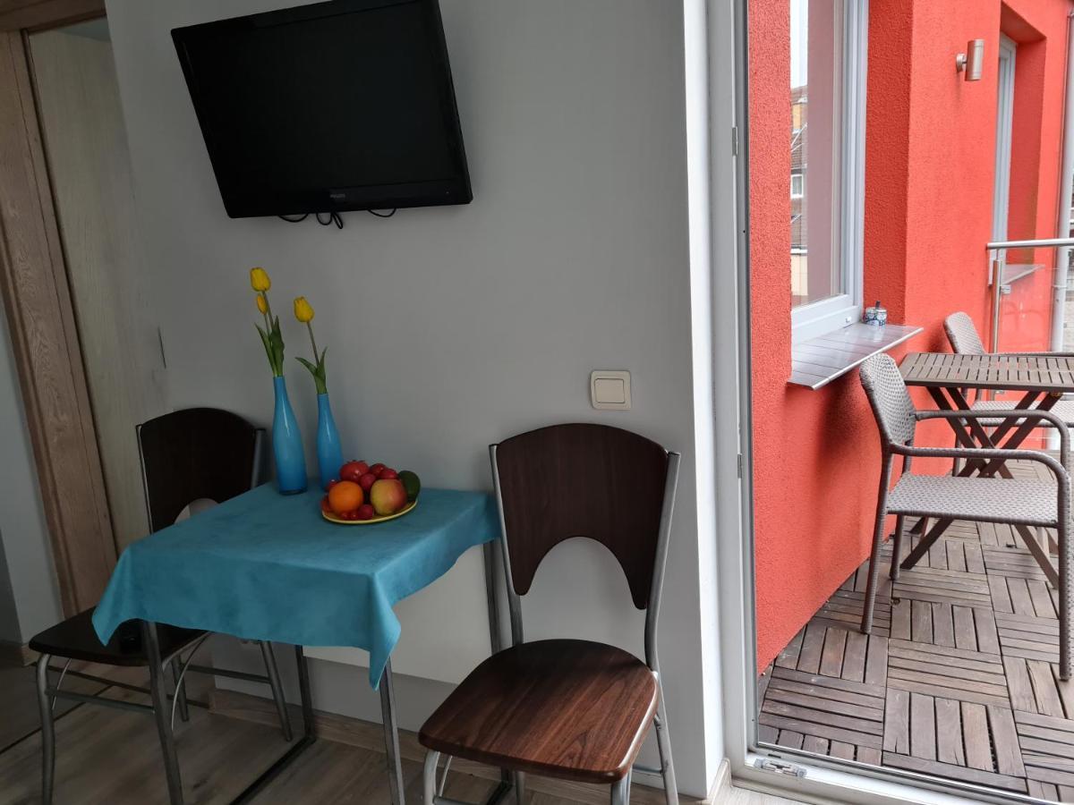 Bela - Pokoje Z Aneksami I Apartamenty Kołobrzeg Extérieur photo