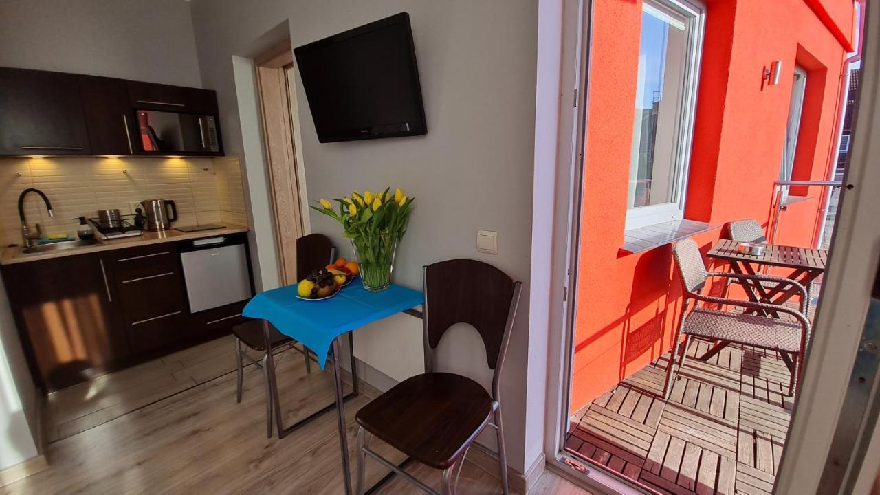 Bela - Pokoje Z Aneksami I Apartamenty Kołobrzeg Extérieur photo
