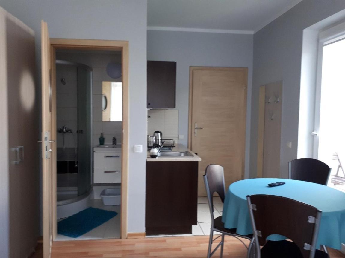 Bela - Pokoje Z Aneksami I Apartamenty Kołobrzeg Extérieur photo